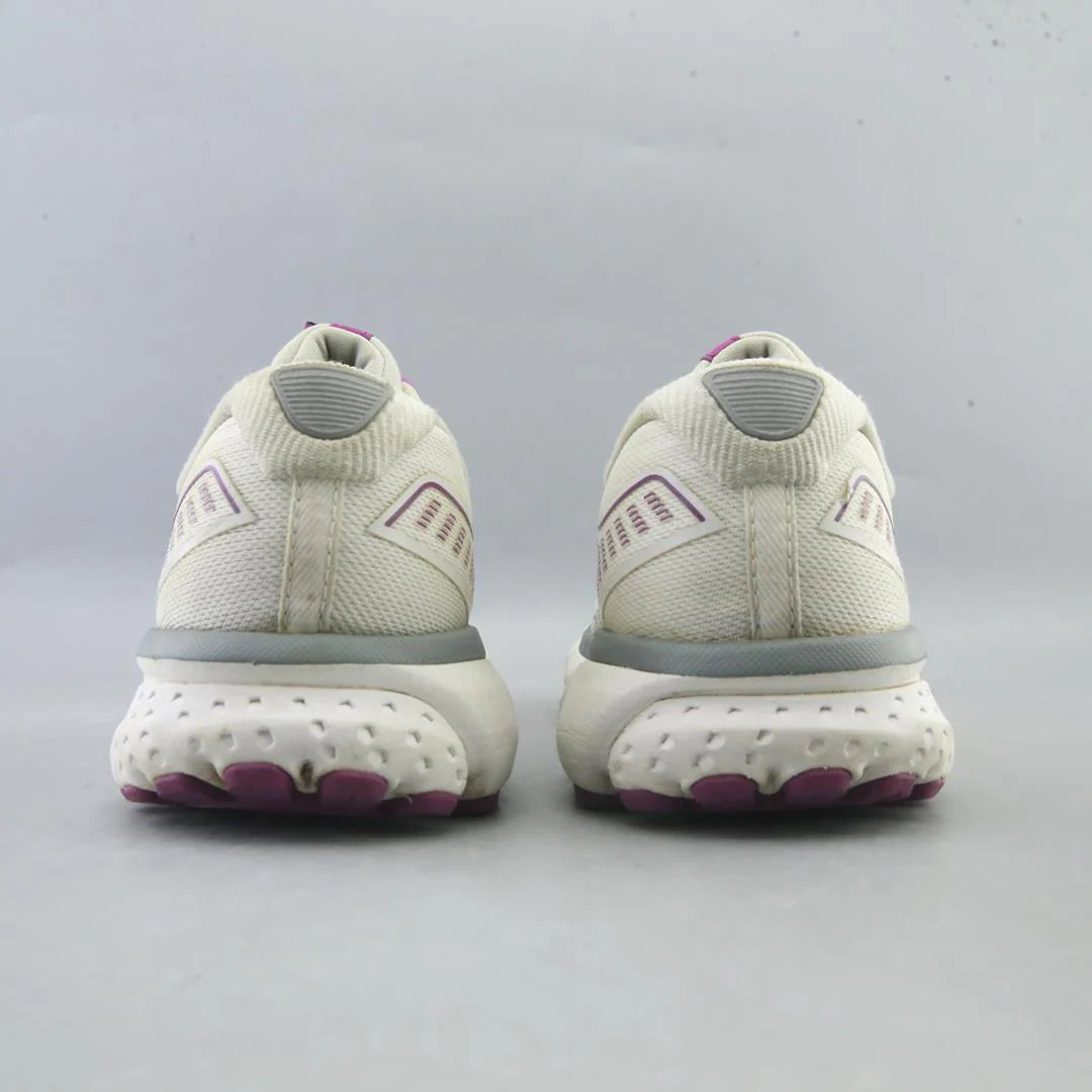 GHOST 12