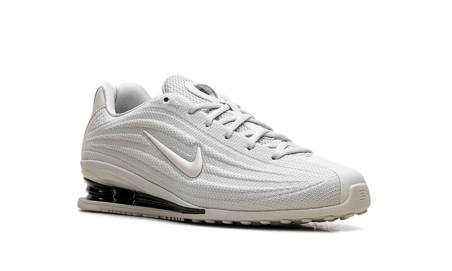 Shox Z WMNS"Phantom" HQ7540 004