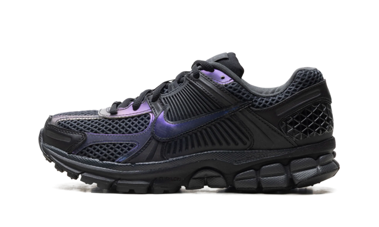Vomero 5 Wmns"Iridescent" IB4397 001