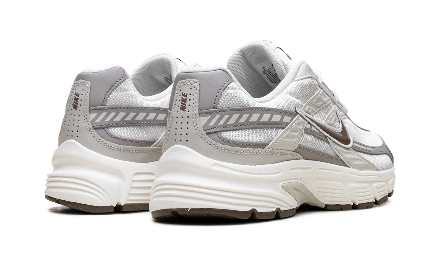 Initiator WMNS"Phantom Light Bone Sail Mink Brown" IB4339 001