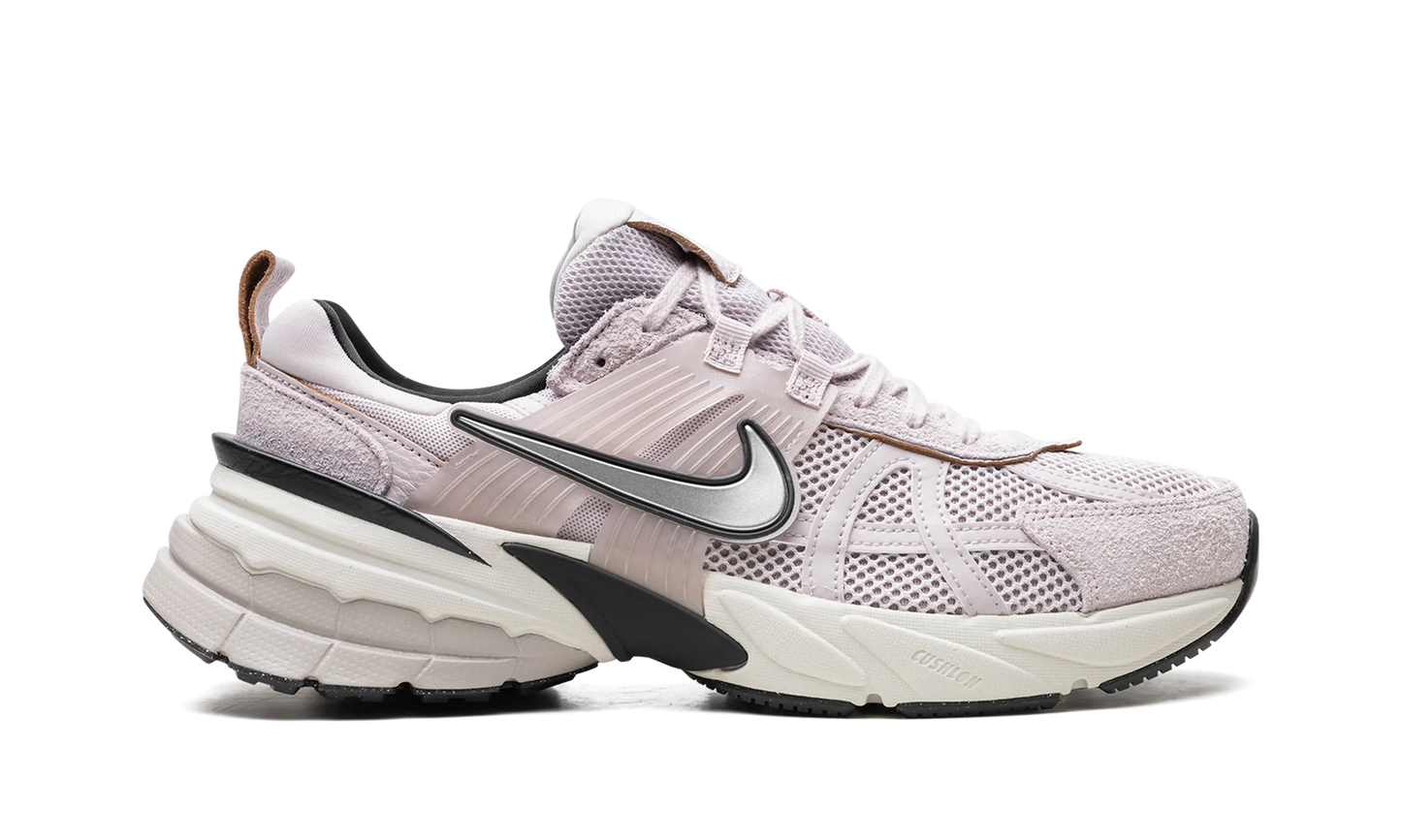 V2K Run Wmns"Platinum Violet" FN6703 001