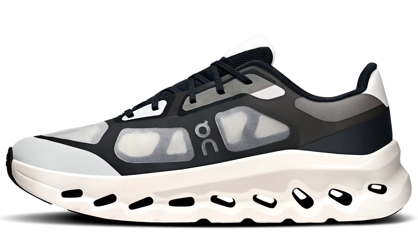 Running Cloudtilt Remix Black Ivory