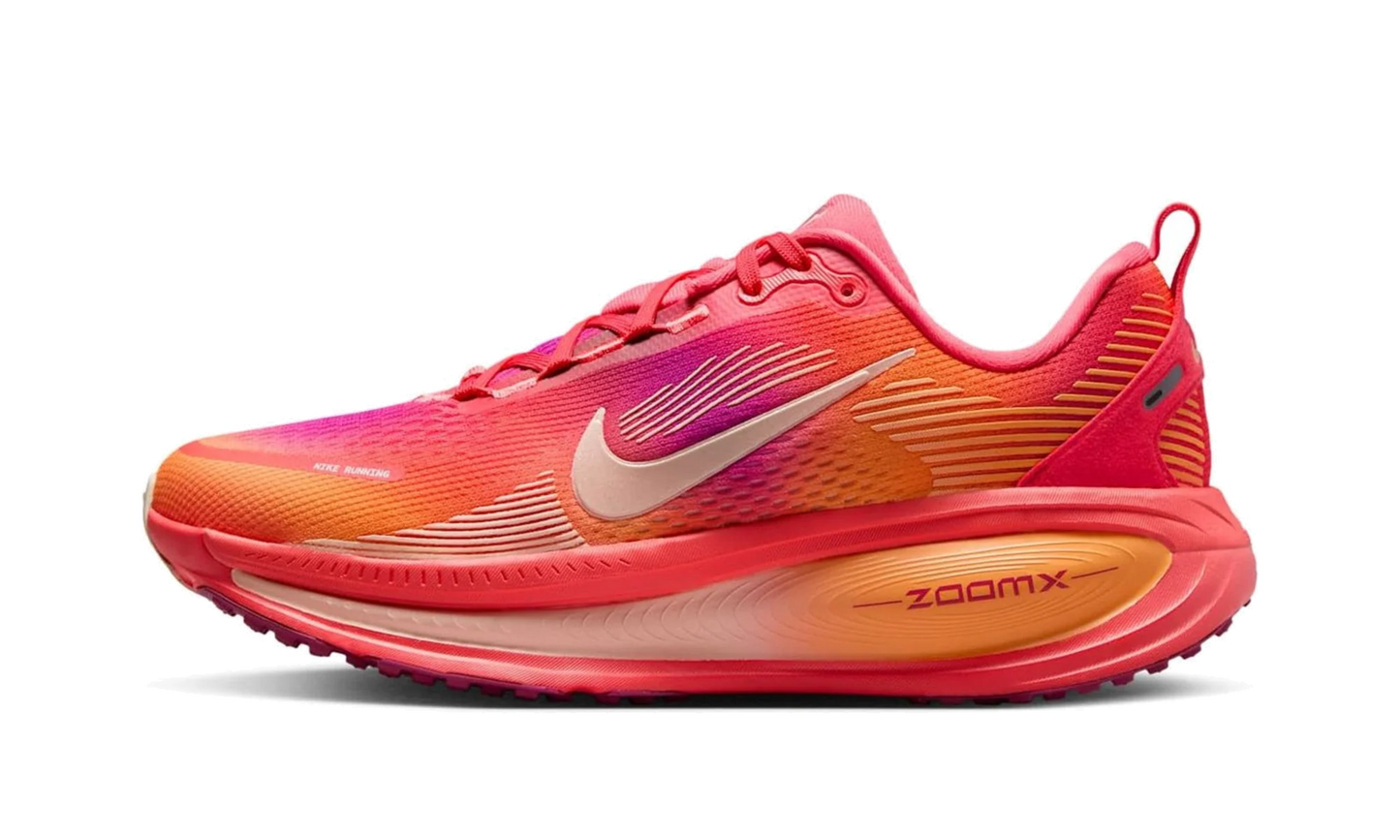 Vomero 18 SE Wmns"Sunset" HQ2585 800