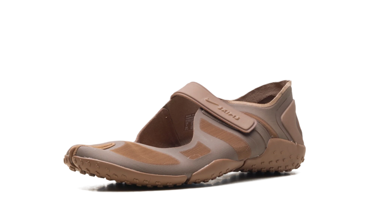 Air Rift Mesh WMNS"SKIMS - Archaeo Brown" IO7694 201