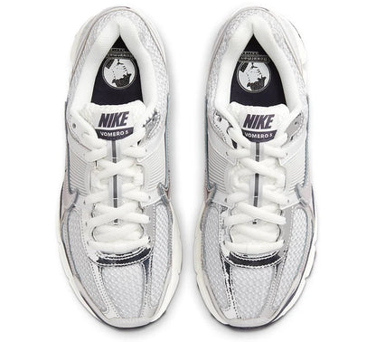 Zoom Vomero 5 Photon Dust Metallic Silver