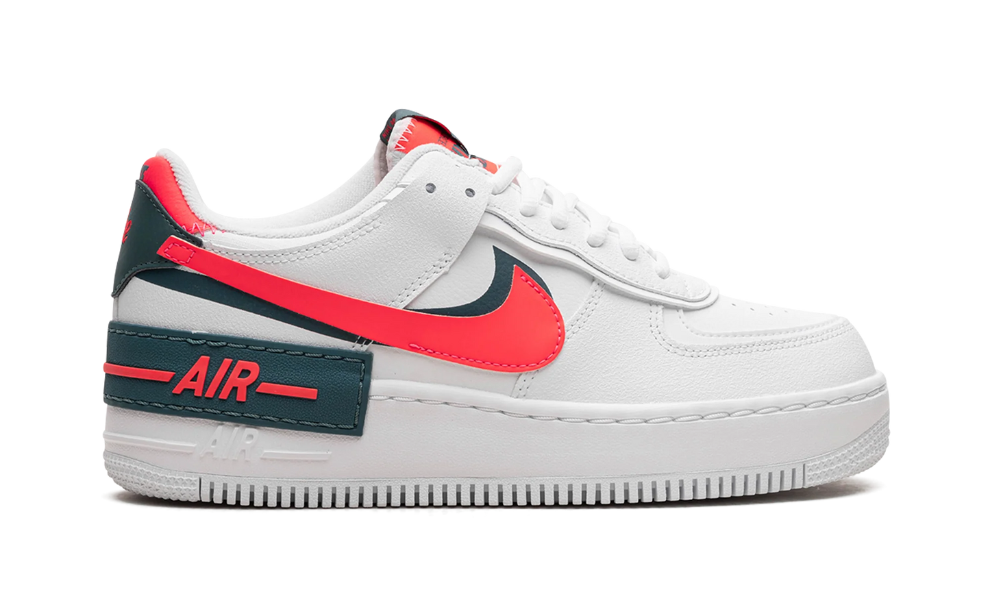 AIR FORCE 1 SHADO NMS WMNS"White Solar Red" DB3902 100
