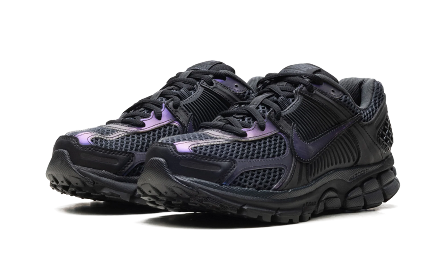 Vomero 5 Wmns"Iridescent" IB4397 001