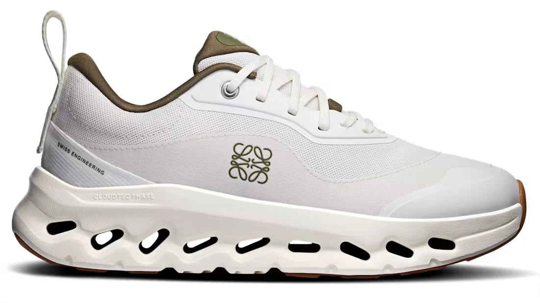 Running Cloudtilt 2 LOEWE White Khaki