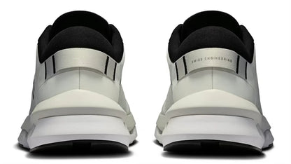 On Running Cloudzone Ice Black
