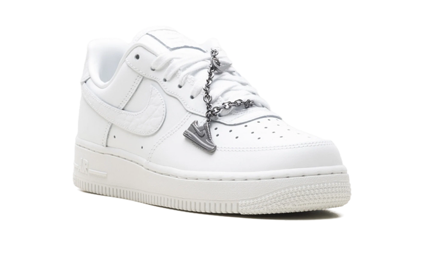 Air Force 1'07 Low WMNS"Summit White Mini Charm" IM6485 121