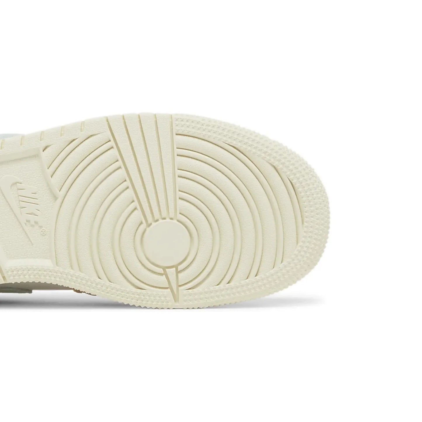 1 Low SE 'Scalloped Edge Guava Ice' GS (2023)