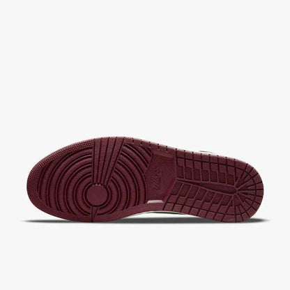 Air Jordan 1 Retro High OG 'Bordeaux' (2021)