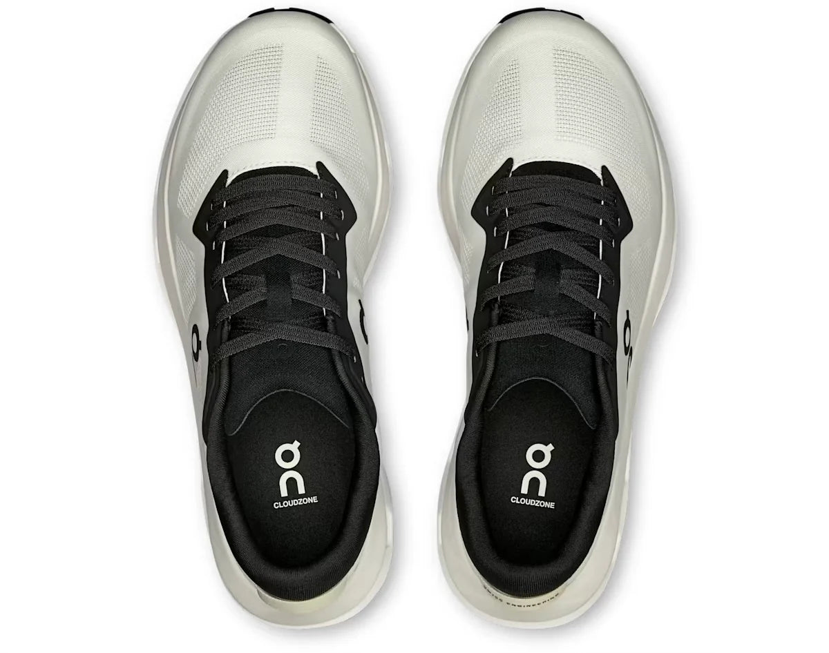 On Running Cloudzone Ice Black