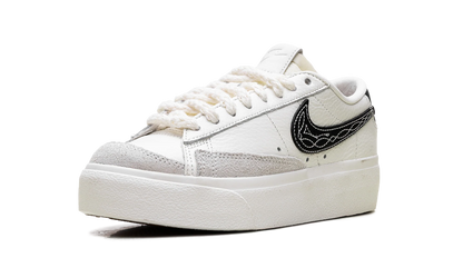 Blazer Low Platform WMNS"Needlework" FJ4556 133