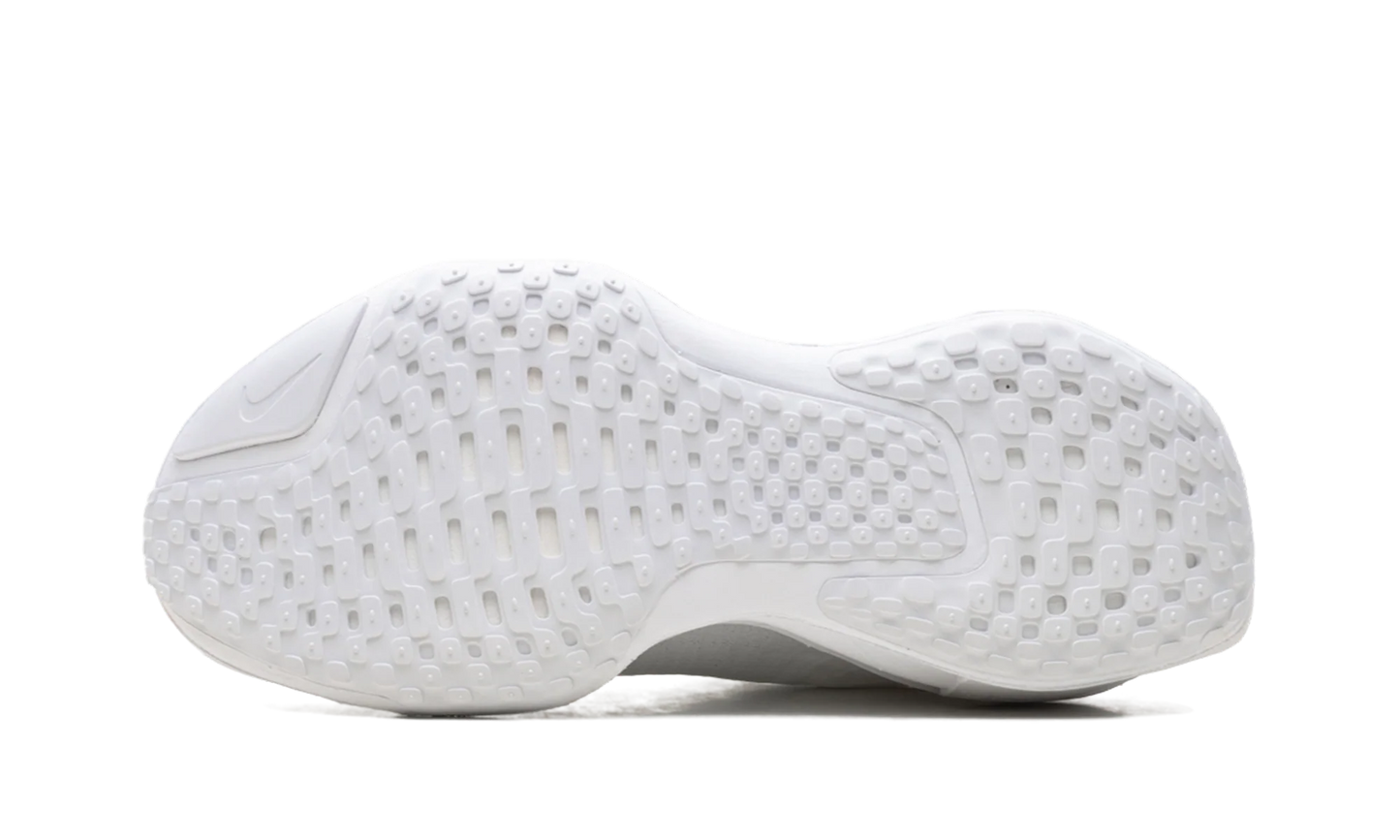 ZoomX Invincible 3 Wmns"White" DR2660 103