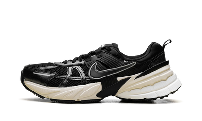 V2K Run WMNS"Black Muslin" FD0736 012