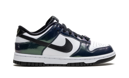 Dunk Low SE WMNS"Just Do It Iridescent" FQ8143 001