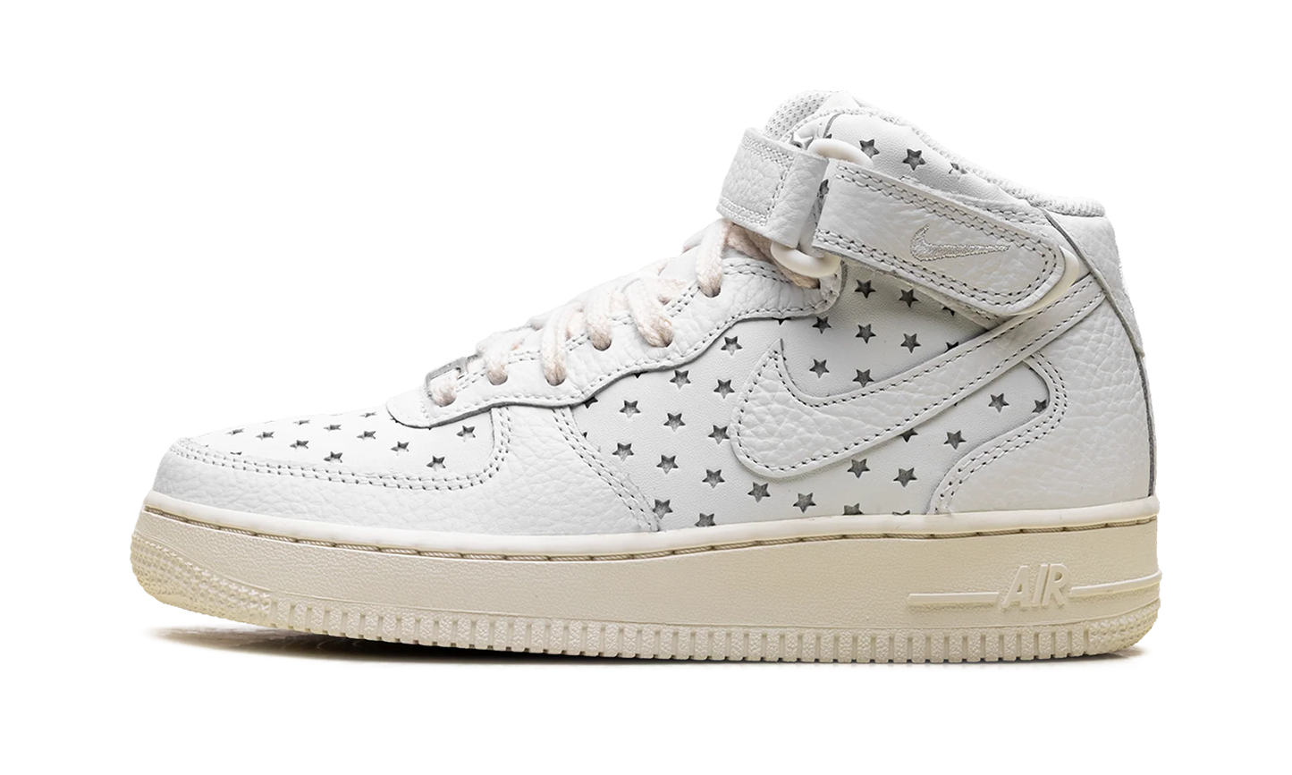 AIR FORCE 1 MID WMNS"CUT OUT STARS" DV3451 100
