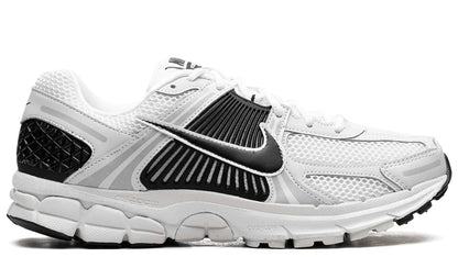 Zoom Vomero 5 ‘White Black’