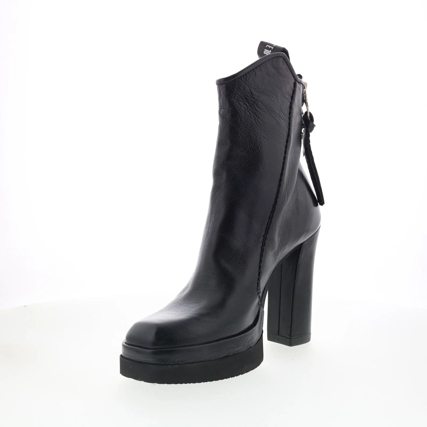 Vale Womens Black Leather Zipper Ankle & Booties Boots