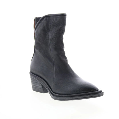 Imogene Womens Black Leather Slip On Ankle & Booties Boots