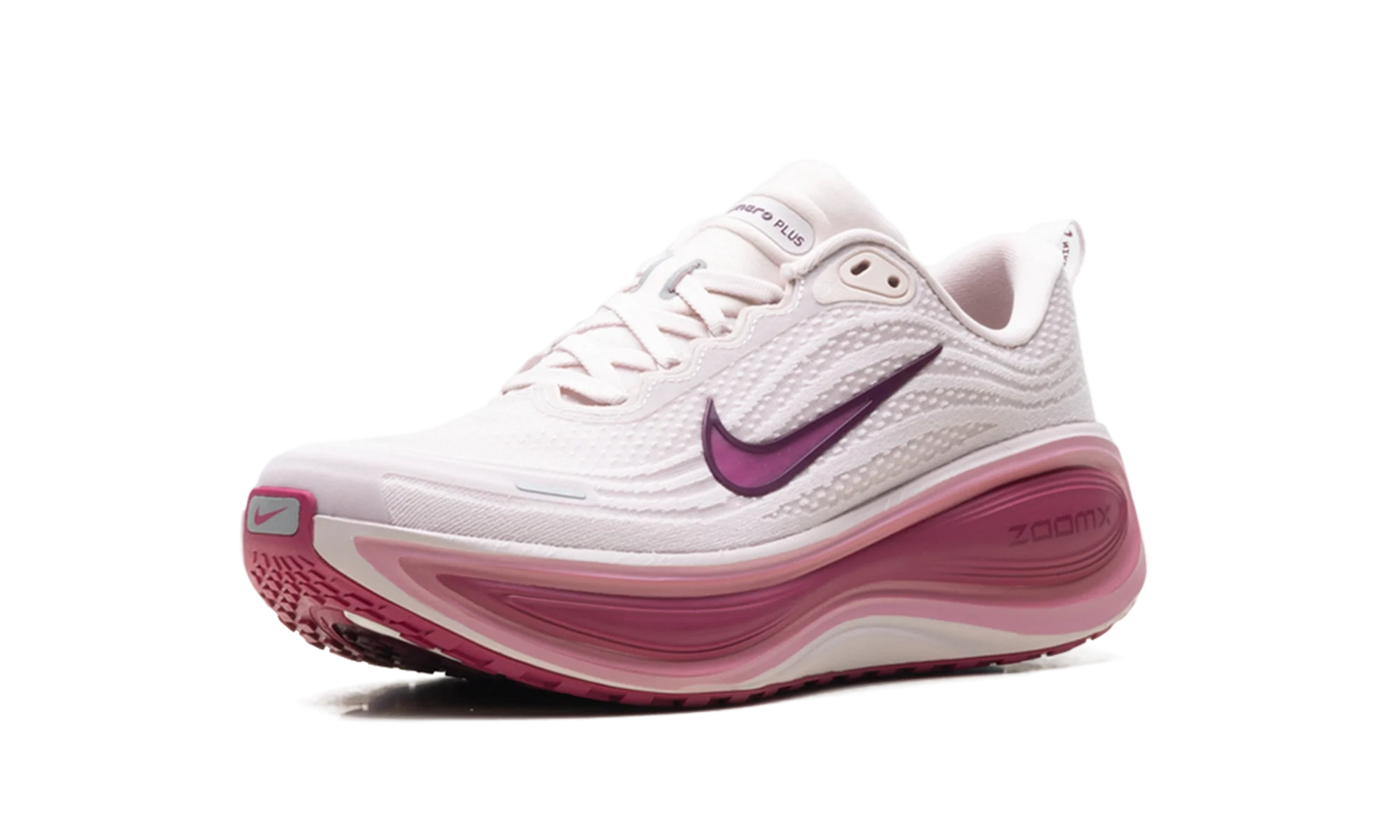 Vomero Plus Wmns"Red" HV8154 602