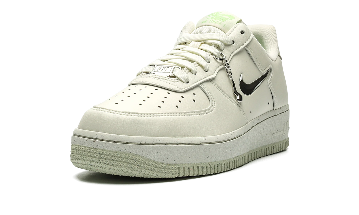 Air Force 1'07 Next Nature SE WMNS"Liquid Metal" FN8540 100